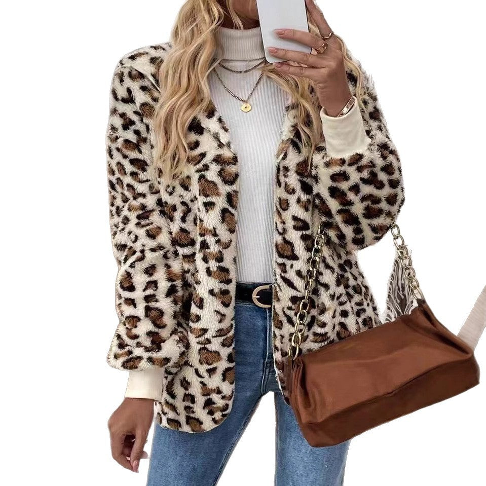 Manteau à Imprimé Léopard en Fausse Fourrure – Élégance et Confort Tendance